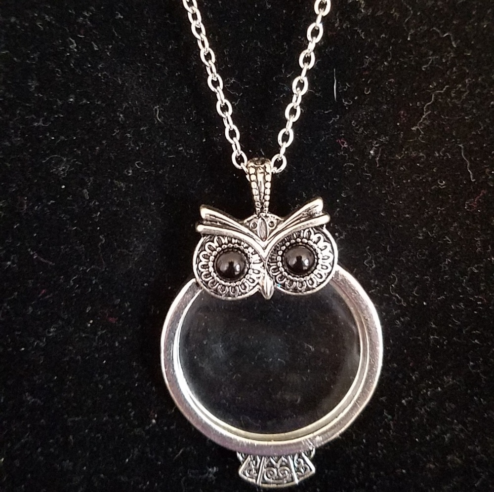 Owl pendant necklace